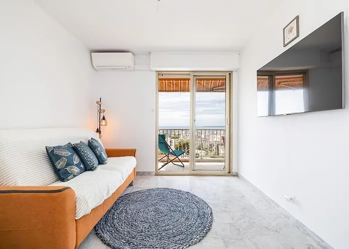 Elegant 2 Bed Apt With Pool In Juan Les Pins