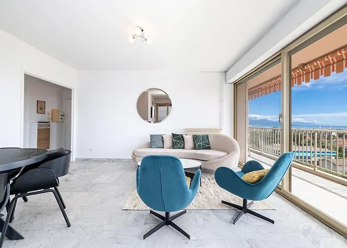 Elegant 2 Bed Apt With Pool In Juan Les Pins