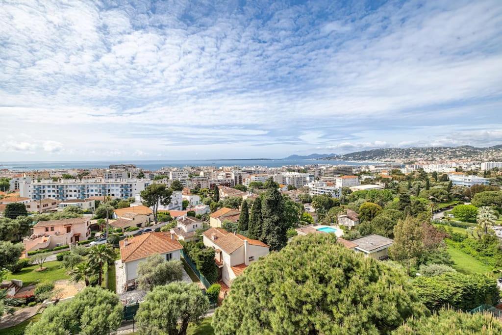 Elegant 2 Bed With Pool In Juan Les Pins *