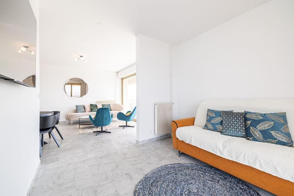 Apartment Elegant 2 Bed With Pool In Juan Les Pins Antibes