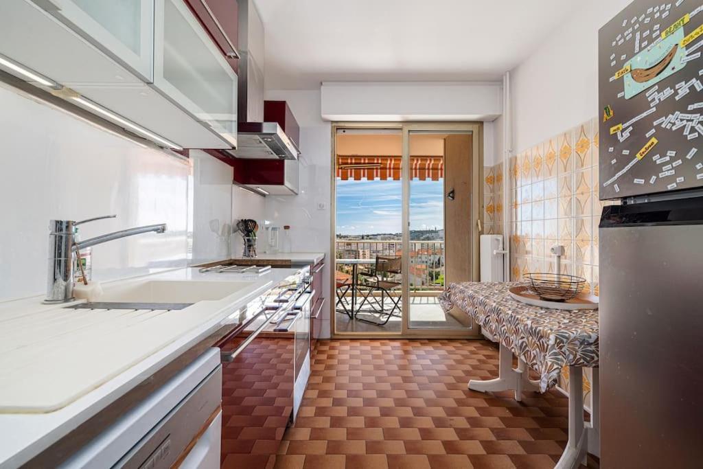 Apartment Elegant 2 Bed With Pool In Juan Les Pins *