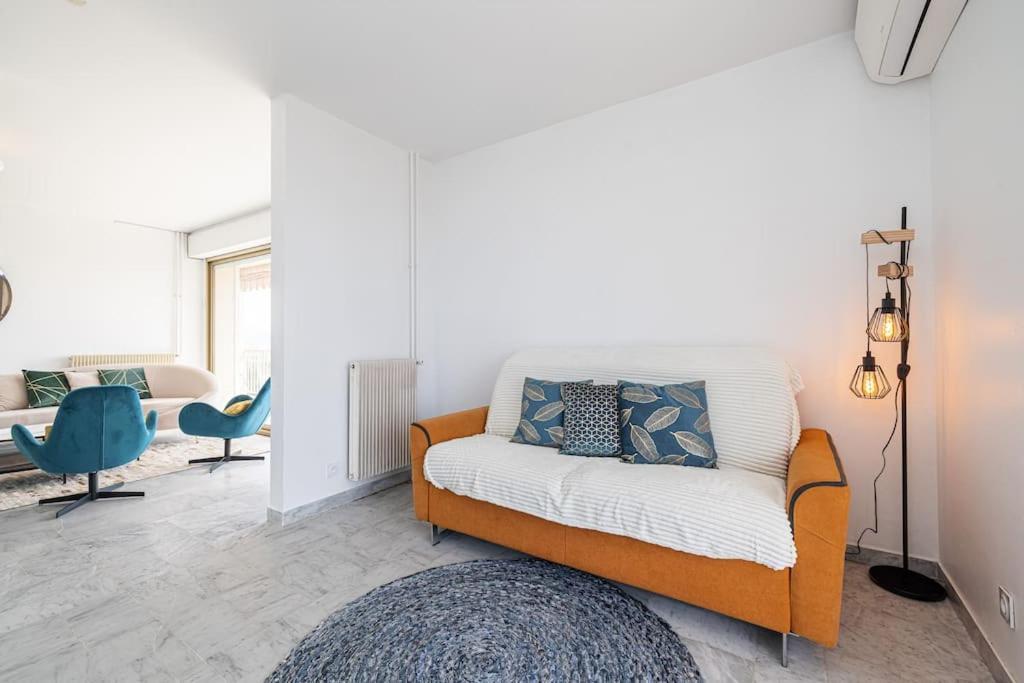 Apartment Elegant 2 Bed With Pool In Juan Les Pins Antibes