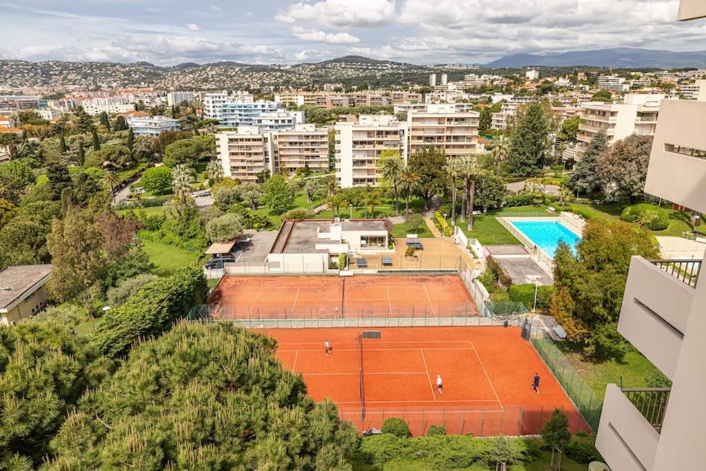 Elegant 2 Bed With Pool In Juan Les Pins *