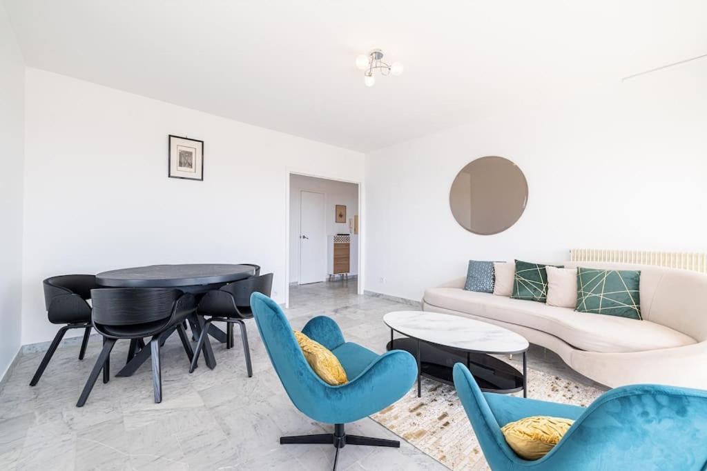 Apartment Elegant 2 Bed With Pool In Juan Les Pins