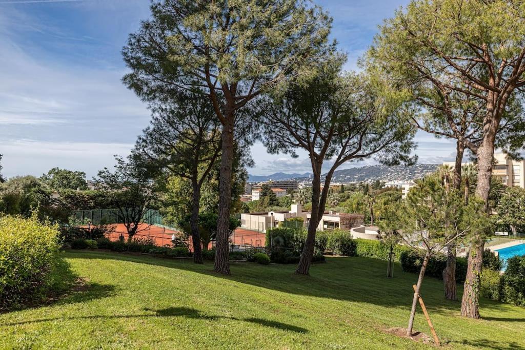Elegant 2 Bed With Pool In Juan Les Pins Apartment Antibes